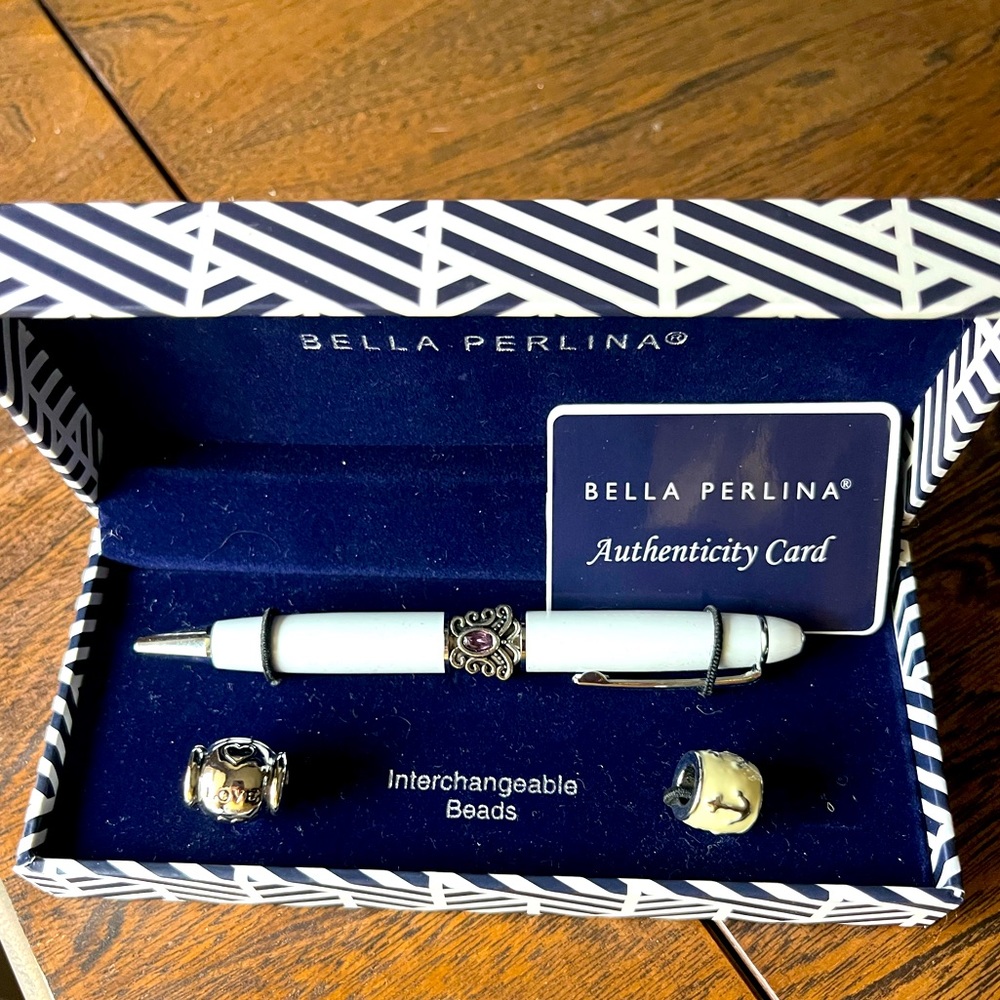 Bella Perlina pen with interchangeable beads.